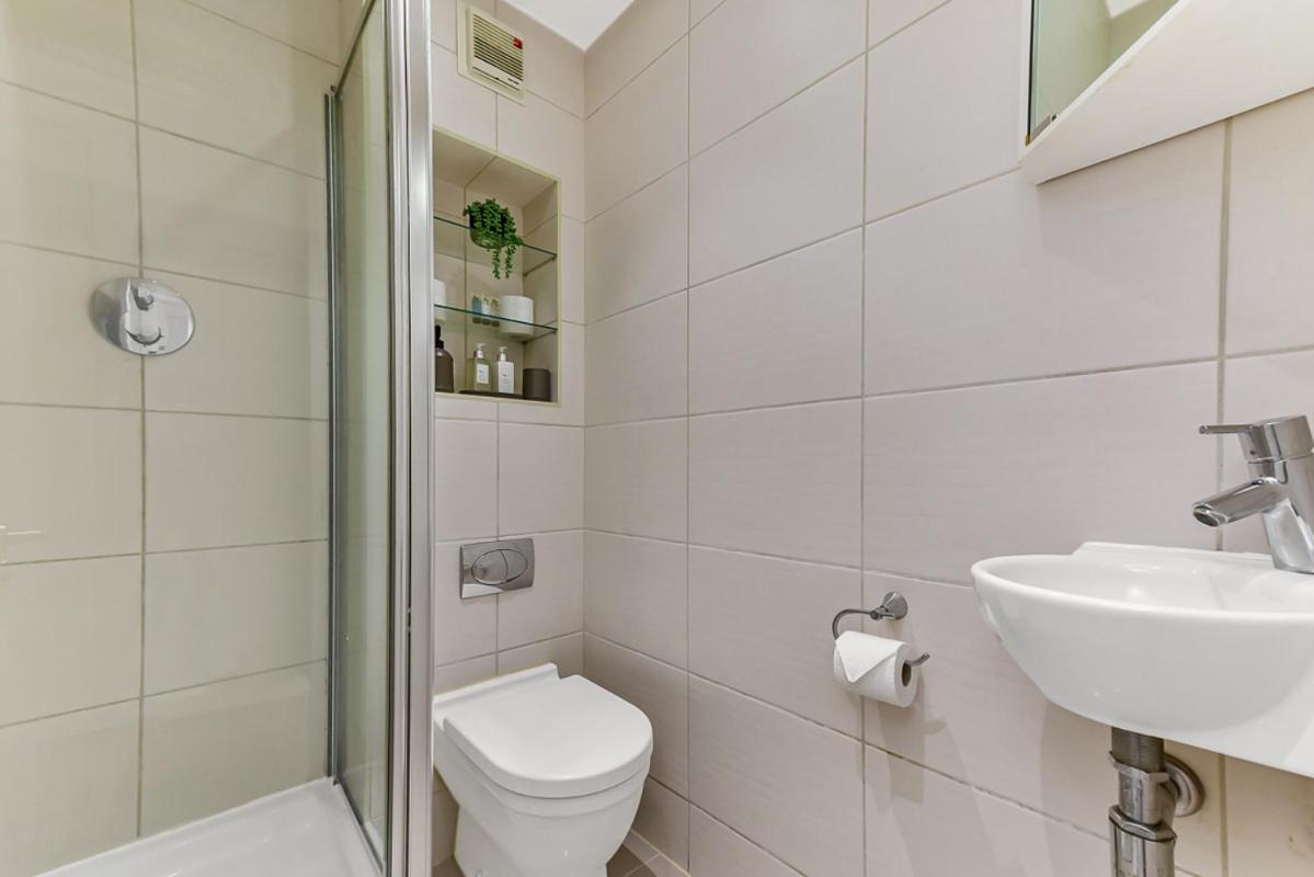 Spacious Cosy 2 Bed Flat, Central London Exterior foto